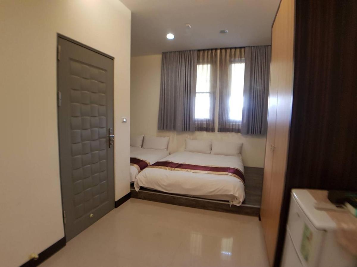 Tainan Yi Zhan Exteriör bild